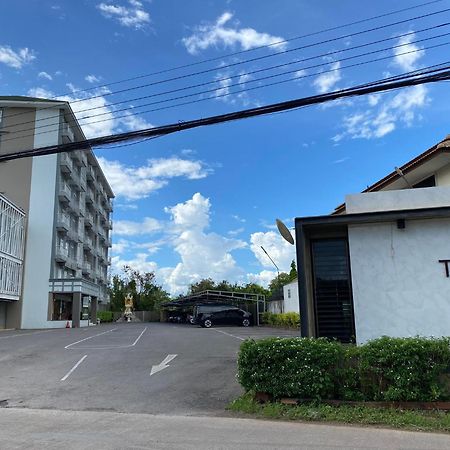 Tai-Shan Suites Ratchaburi Dış mekan fotoğraf