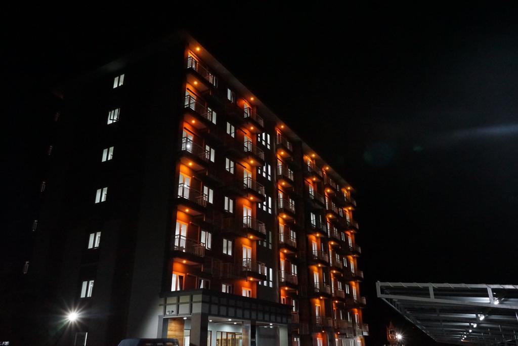 Tai-Shan Suites Ratchaburi Dış mekan fotoğraf
