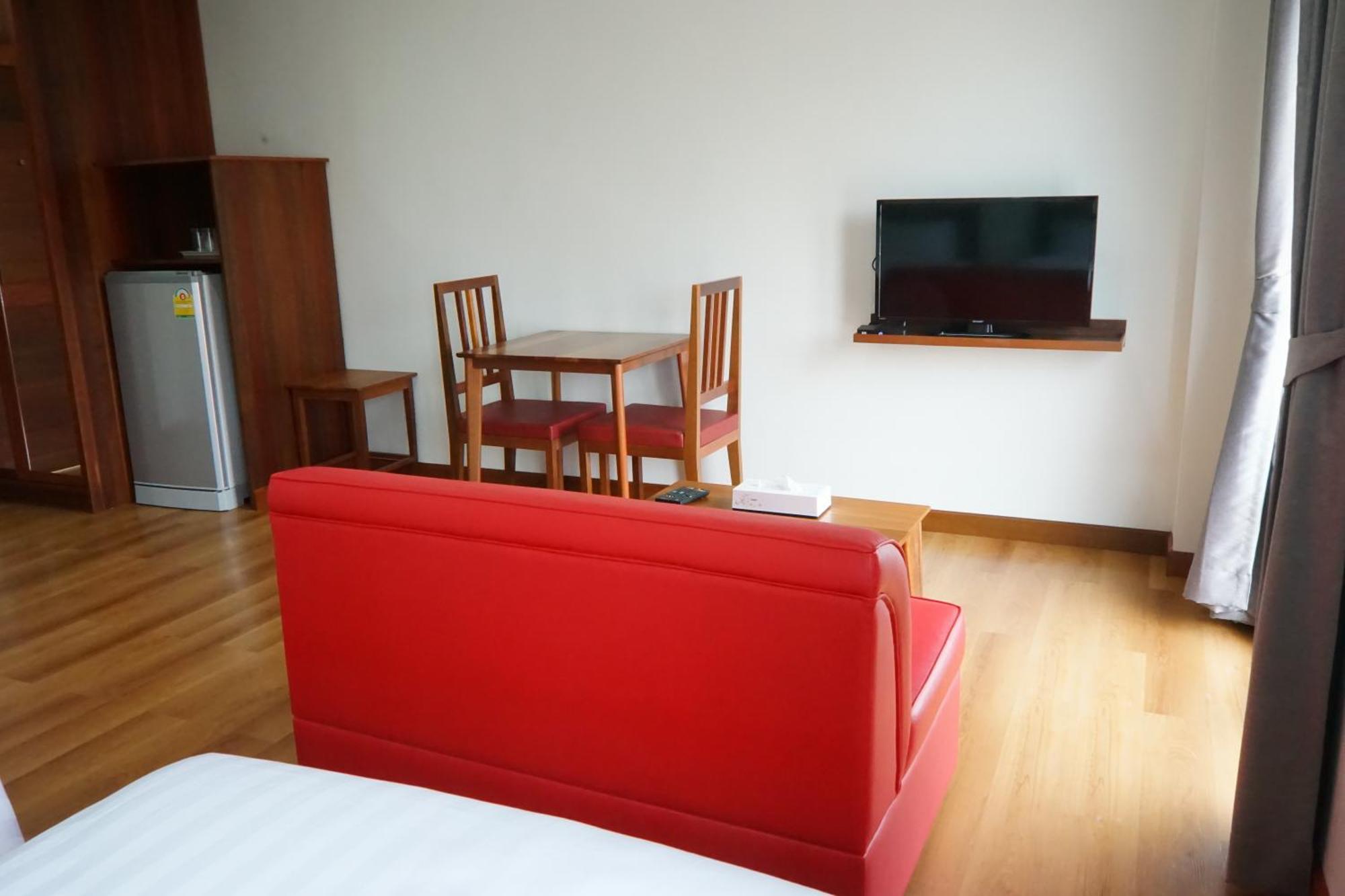Tai-Shan Suites Ratchaburi Oda fotoğraf
